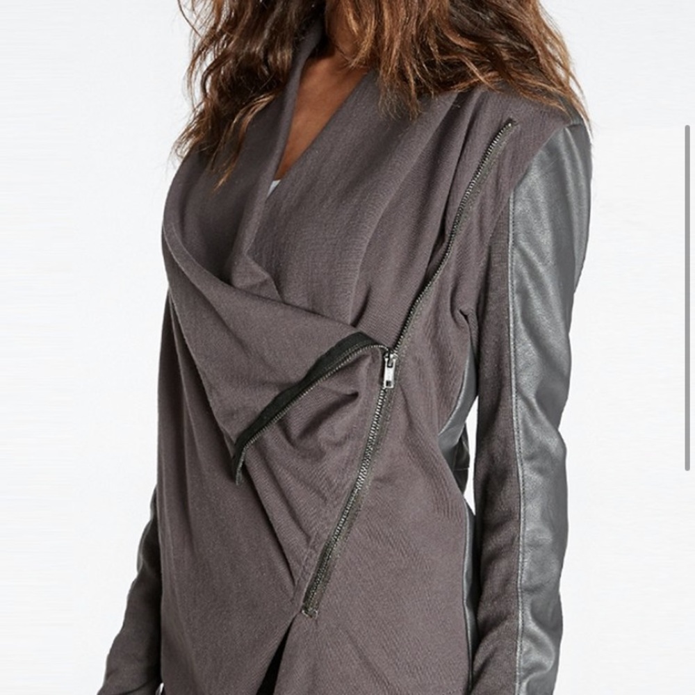 Blank NYC Drape Front Jacket - Picture 4 of 7